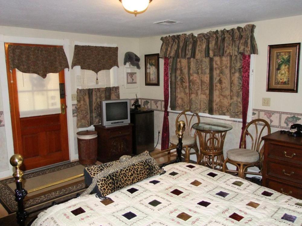 Robin'S Nest Bed & Breakfast San Andreas Стая снимка