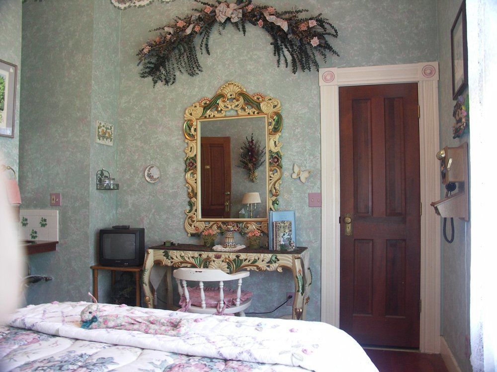 Robin'S Nest Bed & Breakfast San Andreas Екстериор снимка