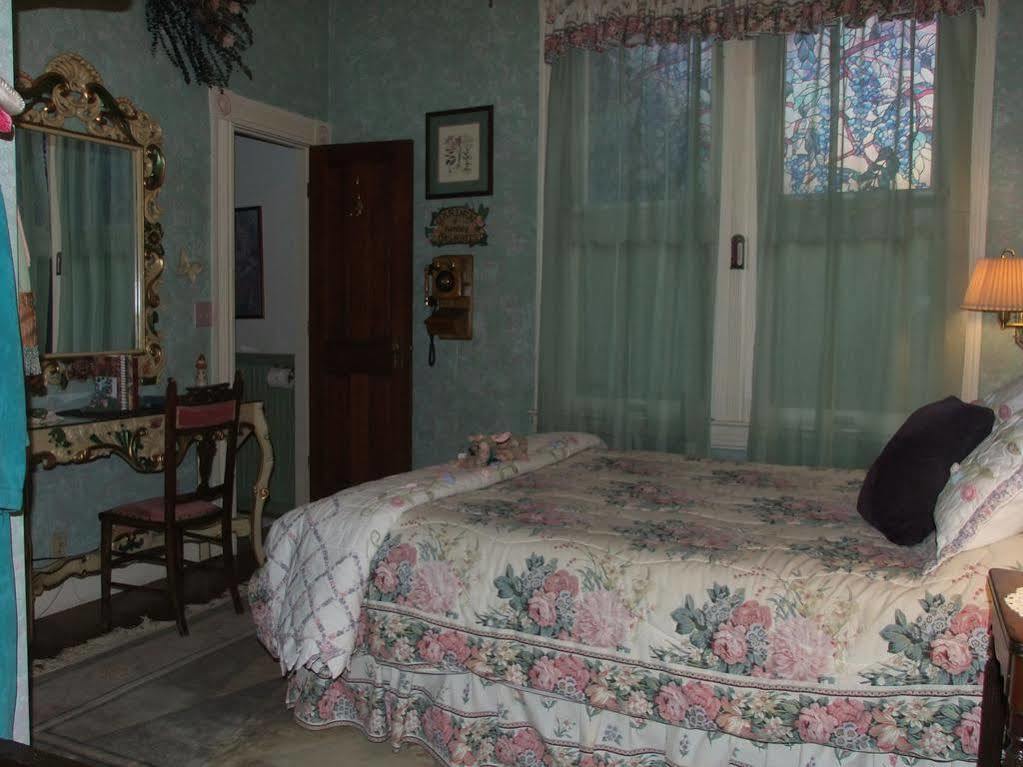 Robin'S Nest Bed & Breakfast San Andreas Екстериор снимка